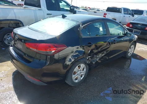 2017 Kia Forte Lx из США, поврежденный, VIN 3KPFK4A72HE074532